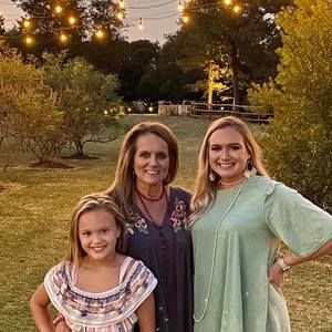 Meet your Posher, Becky